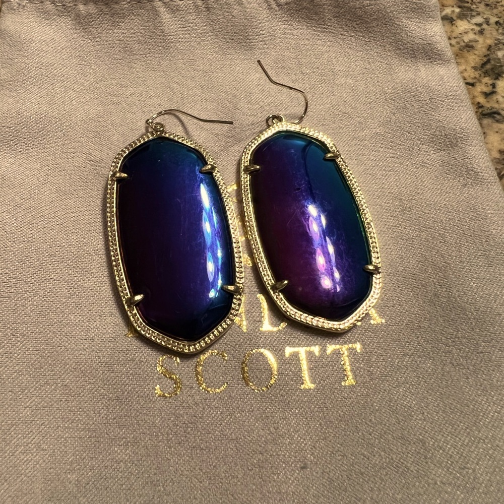 Kendra Scott Elle drop earrings